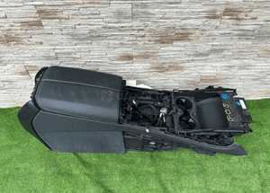Tunel podłokietnik bmw X5 G05 1