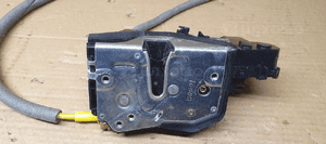 Zamek prawy przód BMW 3 E46 Europa 7 PIN 2
