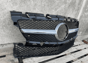 Grill atrapa zderzaka mercedes slk W172 2011- caly 2