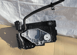 PODSTAWA MOCOWANIE AKUMULATORA RENAULT CLIO V 1