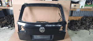 Klapa bagażnika VW Touareg 7L LC9Z bez rdzy 1