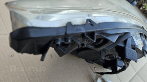 Peugeot 308 T7 08-12 lampa przód przednia prawa lewa  EU 8