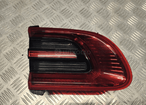 Porsche macan lampa lewa tylna w klapę 95B945093F 8
