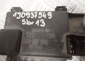 Skrzynka akumulatora golf iv 1.4 16V 1J0937549 3