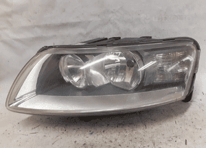 Lampa przednia lewa przód lewo audi A6 C6 1