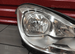 Mercedes c- klasa W204 lift lampa prawa przód przednia oryginał uk bdb 5