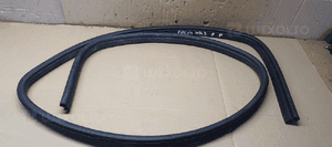 Uszczelka drzwi prawy przód przednia prawa Ford Focus MK2 Lift 1