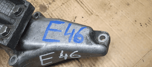Łapa mocowanie wspornik kolektora ssącego BMW E46 1.9B 1743662 8