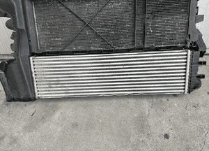 Mercedes 447 VITO V klasa  chłodnice  klimatyzacji wody intercooler  oleju płynu 3