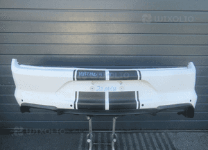 Zderzak tylny tył ford mustang vi 6 gt lift 2017- 1