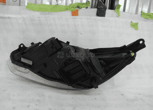 Ford focus MK3 lift zwykła idealna lampa przednia prawa 10