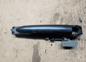 Klamka zewnętrzna drzwi prawy przód przednia prawa Renault Laguna II 8200004747 1