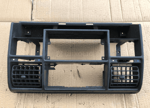 Panel środkowy kokpitu Land Rover Discovery 2 II