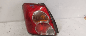 Lampa tyl tylna  lewa toyota avensis T25 1