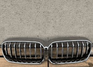 Grill atrapa przód nerki bmw 5 G30 G31 lift fl lci 9464210 2020- cały 1
