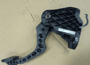 VW Golf Plus V Audi A3 1.9TDI pedal sprzegla EU 1K1721059 BE BB 4