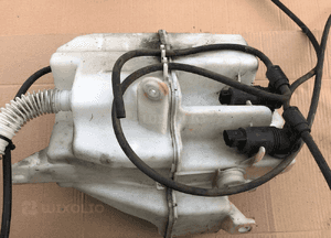 Zbiorniczek spryskiwaczy Land Rover Freelander 2 II 2