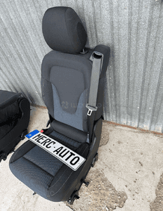 Mercedes 447 Vito EQV Metris fotel dopinany do trójki comfort koziołek  v klasA 2