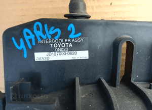 Toyota Yaris II 1.4 D4D chłodnica powietrza intercooler 0N020 2