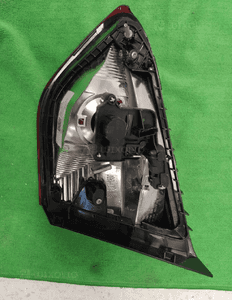 Opel crossland x lampa tył tylna zespolona lewa oryginał 5