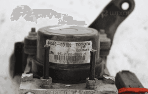 Pompa ABS 89541-0D170 TOYOTA YARIS III 1.0 benz 2011-2020 3