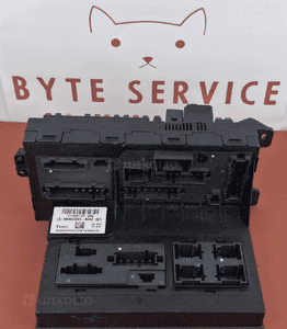 Mercedes-Benz W211 Skrzynka / Moduł BEZPIECZNIKÓW SAM 2115457101 2