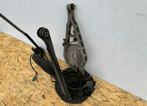 BMW X3 E83 Zwrotnica tył prawa - 16489 2