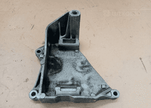 Łapa mocowanie alternatora VW Touareg 2.5 TDI 070903143C 1