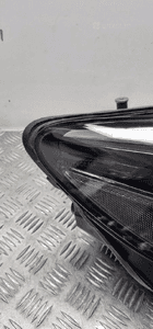 Mercedes W247 lampa prawy przód przednia A2479062603 km 8