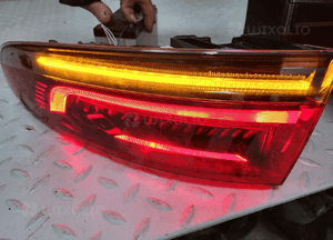 LAMPA LED prawy tył tylna w błotnik Renault Megane 4 IV lift Kombi 20- 8