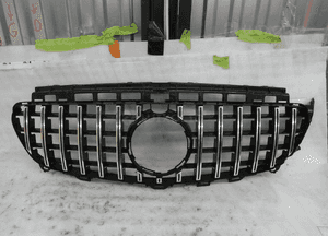Mercedes W213 zamiennik grill atrapa 1