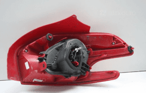 Lampa lewa tylna Peugeot 208 4