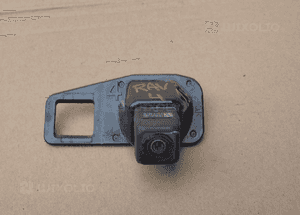 KAMERKA COFANIA TYLNA 6 PINOW TOYOTA RAV4 1