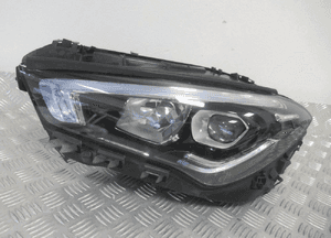 Lampa przednia przód lewa mercedes cla W118 X118 C118 full led 2019 1
