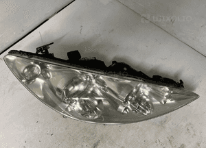 Prawa lampa przednia peugeot rcz uk 5