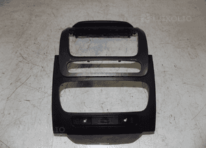 Kia sorento ii lift panel osłona ramka radia 2