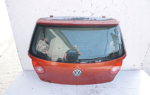 Klapa bagażnika tył volkswagen golf 5 abt LA2W