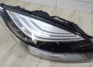 Renault megane iii lampa prawa przód 260100923R 5