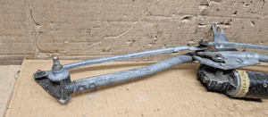 Mechanizm wycieraczek przód przedni VW Passat B4 0390241108 357955113C 2