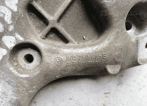 Łapa Audi Vw 1K0260885B 3