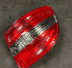 MERCEDES B 245 lampa tyl tylna  prawa 1