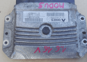 Renault Modus Clio 1.6 16V komputer sterownik silnika S3000 8200376474 2