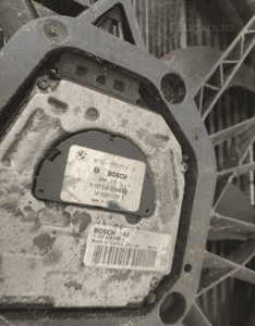 BMW e90 520d m47 oe 1137328118 KOMPLET CHŁODNIC WENTYLATOR 3