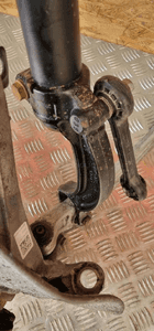 AUDI Q5 ZWROTNICA AMORTYZATOR PRAWY PRAWA PRZÓD 4G0407242C 8K0407696H 6