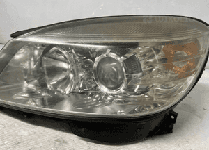 Lampa przod lewy Mercedes w204 A2048208561 UK 3