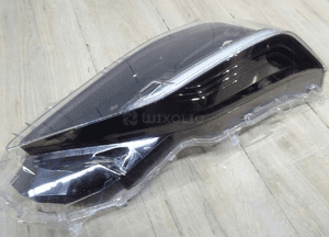 Toyota Yaris Cross szkło lampy prawy przód LLU 5
