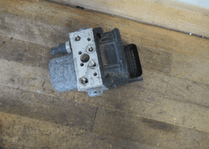 POMPA HAMULCOWA ABS FORD MONDEO MK3 4S71-2C405-AA 6