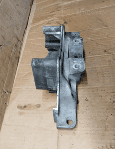 Łapa mocowanie silnika VW Golf IV 036199275R 3