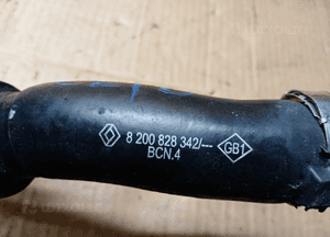 Zawór zaworek podciśnienia wąż przewód powietrza Renault Clio III 1.2 TCE 8200828342 5