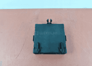 Mercedes-Benz W156 W166 W117 Moduł Drzwi LEWY PRZÓD A1669000318 2